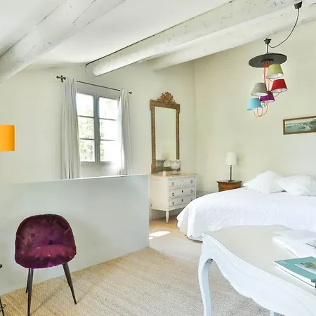 Le Prieure La Madelene Bed & Breakfast Malaucene
