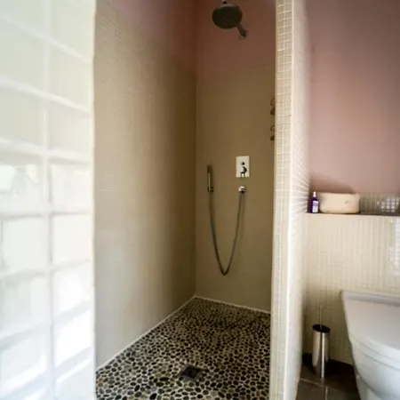 Bed & Breakfast Le Prieure La Madelene *